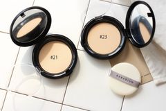 Phấn Phủ Kiềm Dầu Karadium Collagen Smart Sun Pact