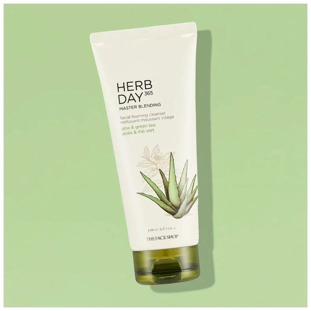 Sữa Rửa Mặt THE FACE SHOP Herb Day 365 Lô Hội Trà Xanh 170ML