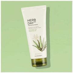 Sữa Rửa Mặt THE FACE SHOP Herb Day 365 Lô Hội Trà Xanh 170ML