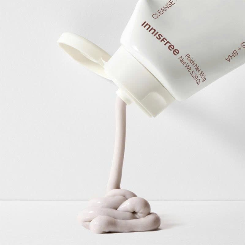 Sữa Rửa Mặt Innisfree Tro Núi Lửa Jeju Volcanic Bha Pore Cleansing Foam Sạch Sâu Se Khít Lỗ Chân Lông 150g