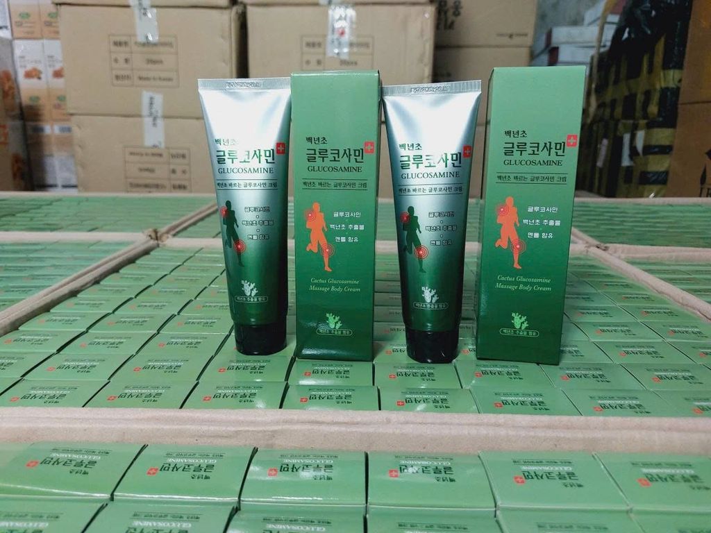 Dầu lạnh xoa bóp khớp chiết xuất xương rồng Cactus Glucosamine 150ml Hàn Quốc