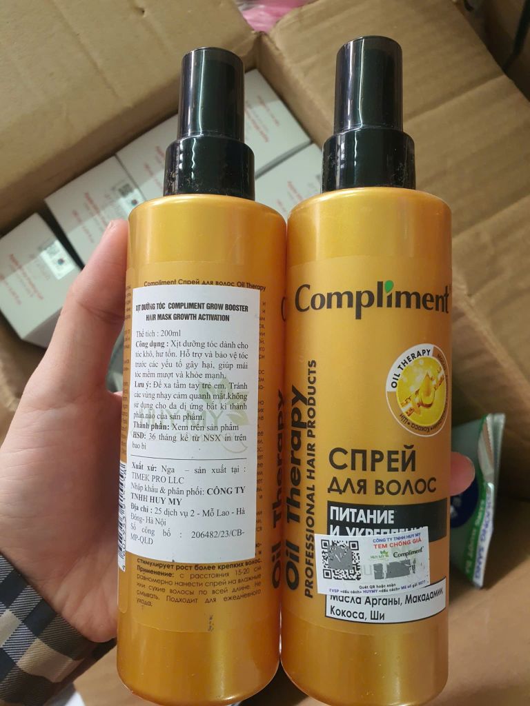 Xịt Dưỡng Tóc Compliment Dưỡng Tóc Bóng Mượt, Giảm Chẻ Ngọn, Bảo Vệ Ngăn Khô Xơ, Gãy Rụng 200ml