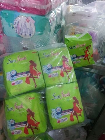 Băng Vệ Sinh Sunfresh Comfort Có Cánh 8 Miếng