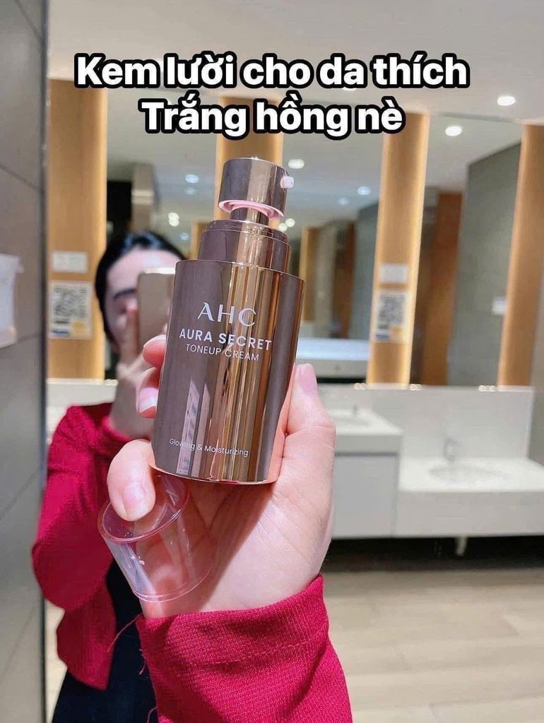 Kem Dưỡng Hỗ Trợ Nâng Tone Da AHC Aura Secret Tone Up Cream SPF 30 50ml