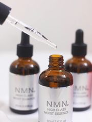Serum NMN High Class Moist Essence Bản cao cấp 60ml