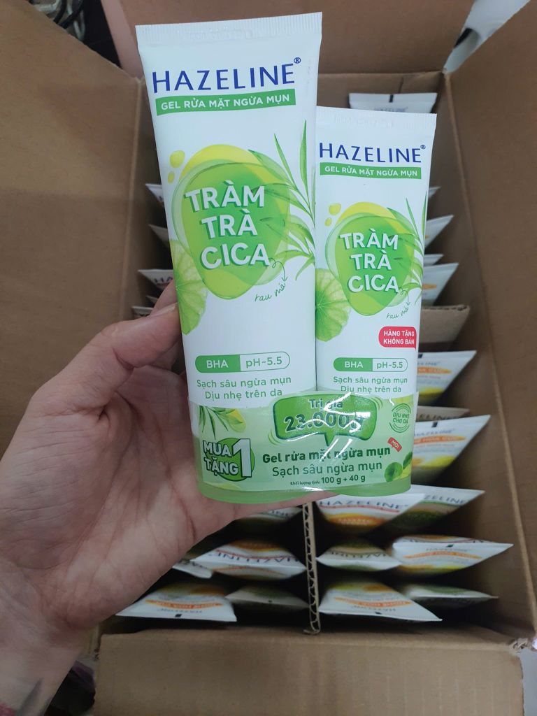 Sữa Rửa Mặt Hazeline Giảm Mụn Nghệ Hoa Cúc 100g [tặng 1 SRM Tràm Trà Cica 40gr]