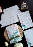  Thiệp Cưới “Hương Sen Tình Tự” - Nét Truyền Thống 