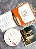 Bộ thiệp cưới trọn gói màu cam trắng kèm bao thư, thiệp mời, thẻ tròn save the date và ảnh cưới tại thiep.vn