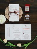  Thiệp Cưới "Hẹn Ước Tối Giản" - Nét Sang Trọng Ruy Băng Nâu & Giấy Mỹ Thuật Cao Cấp 