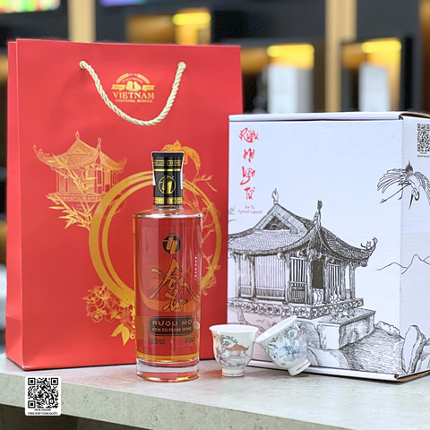 Mơ - Di Sản Collection