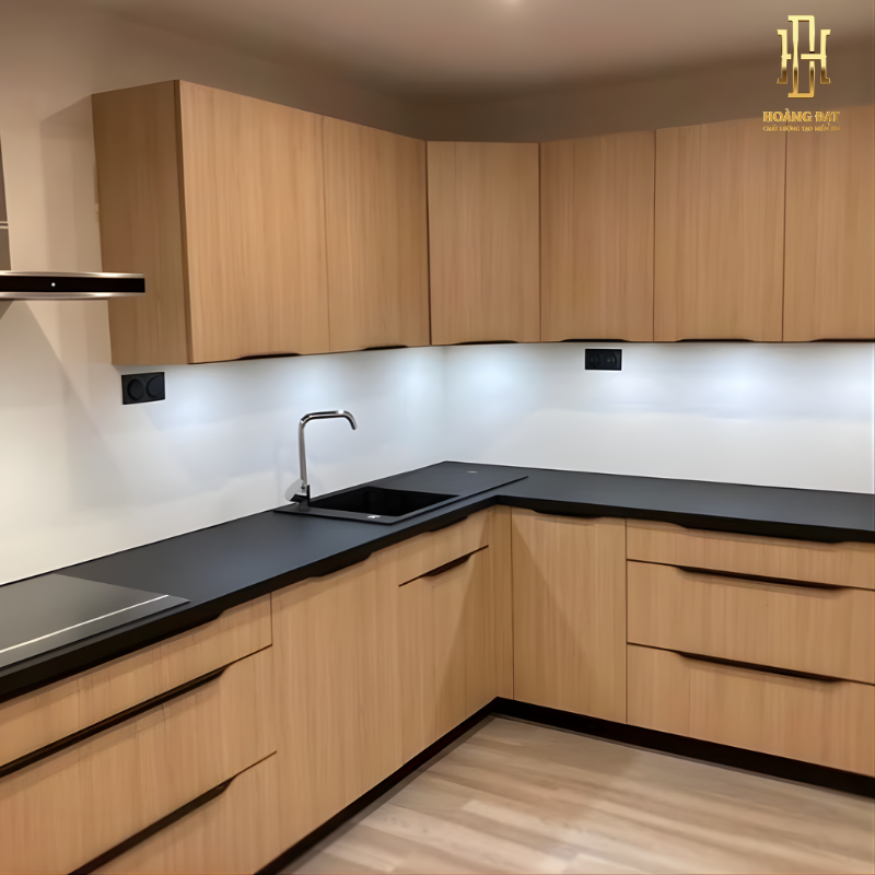 Tủ bếp hiện đại gỗ công nghiệp Hoàng Đạt - TBG021