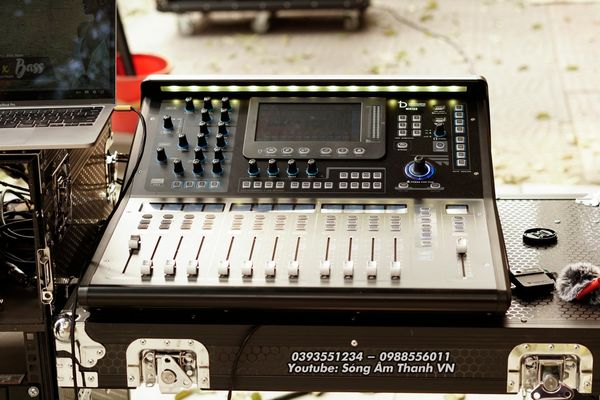 Bàn mixer dBacoustic MXR22