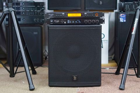 Dàn Karaoke DBacoustic S15A-10F – Chất Âm Đỉnh Cao, Hiệu Suất Ấn Tượng Cho Gia Đình