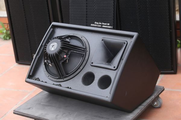 Loa Master LN10X