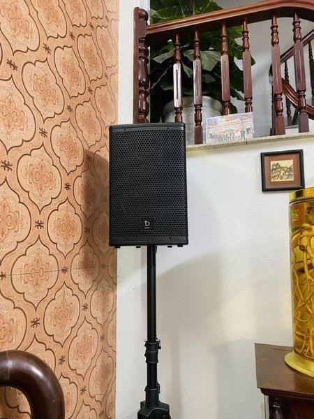 Dàn Karaoke DBacoustic S15A-10F – Chất Âm Đỉnh Cao, Hiệu Suất Ấn Tượng Cho Gia Đình