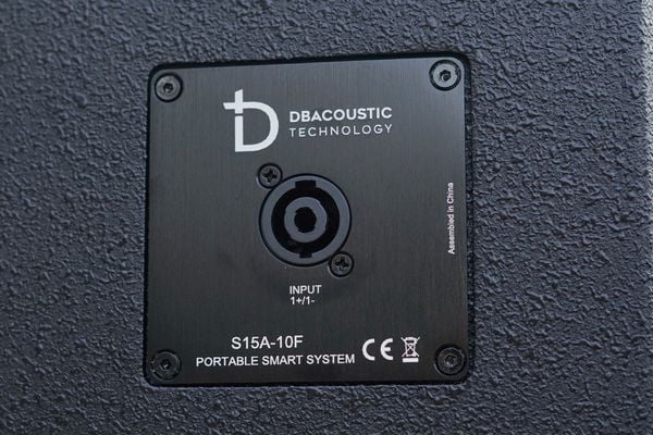 Hệ thống âm thanh liền công suất dBacoustic S15A - 10F