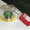 Khóa Loto - Lockout Tagout - Khóa An Toàn Điện - Khóa cho nút Nhấn S2151 MasterLock