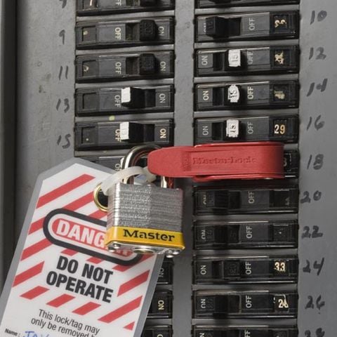  Kẹp sắt dùng kẹp khóa CB điện hiệu Master Lock 493B Electrical Lockout 