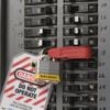 Kẹp sắt dùng kẹp khóa CB điện hiệu Master Lock 493B Electrical Lockout