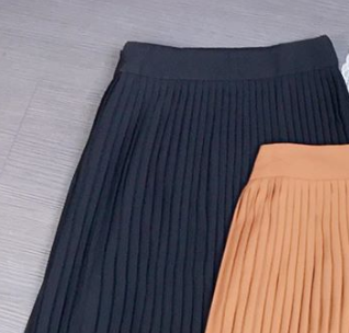 Chân Váy Midi Xếp Li Bé CV5023