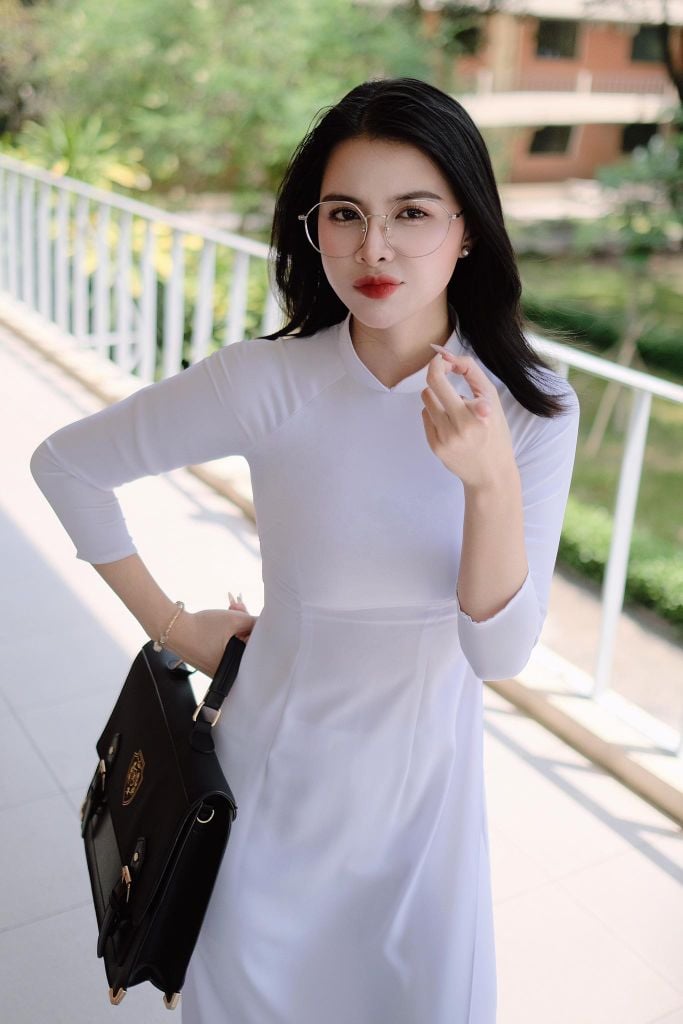 Áo Dài Trắng Lụa Ý Truyền Thống AD9001.8013 (áo lẻ)