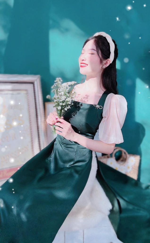 Áo Dài Cổ Vuông Tay Bồng Tơ AD8114 (áo lẻ)