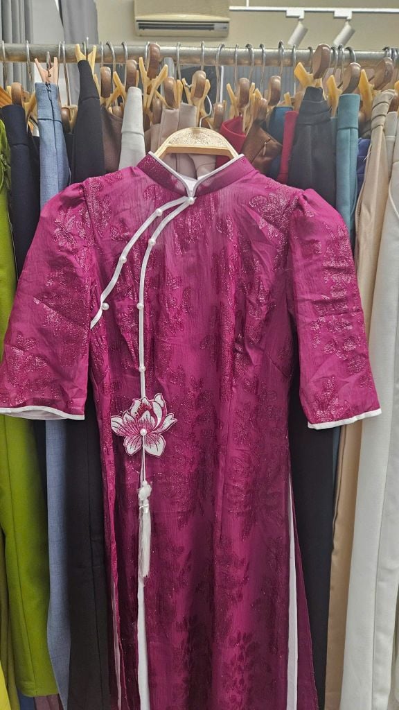 Áo Dài 4 Tà Sen Thêu 3D (PK) AD1659 (Áo lẻ)