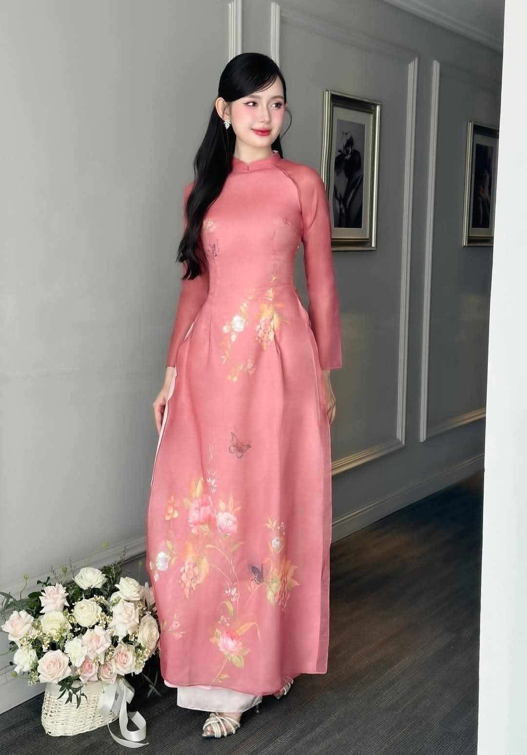  Áo dài lụa hồng Mita Boutique 
