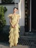  Váy đi biển trễ vai vàng 