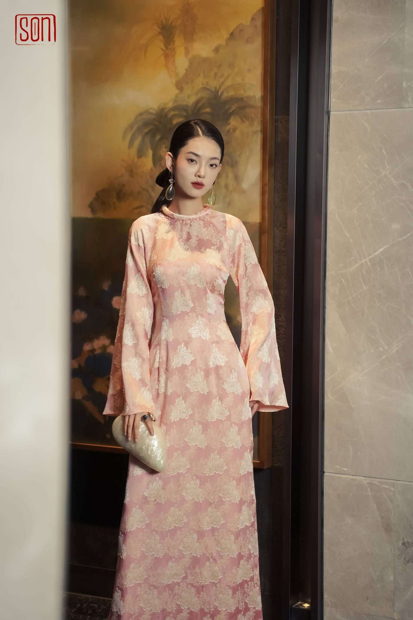  Áo dài SON hồng nhạt 