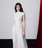  Váy trắng lệch vai 