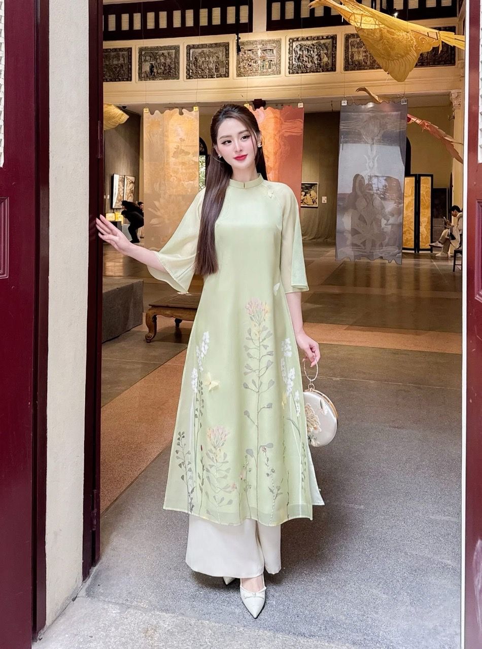  Áo dài xanh cốm 