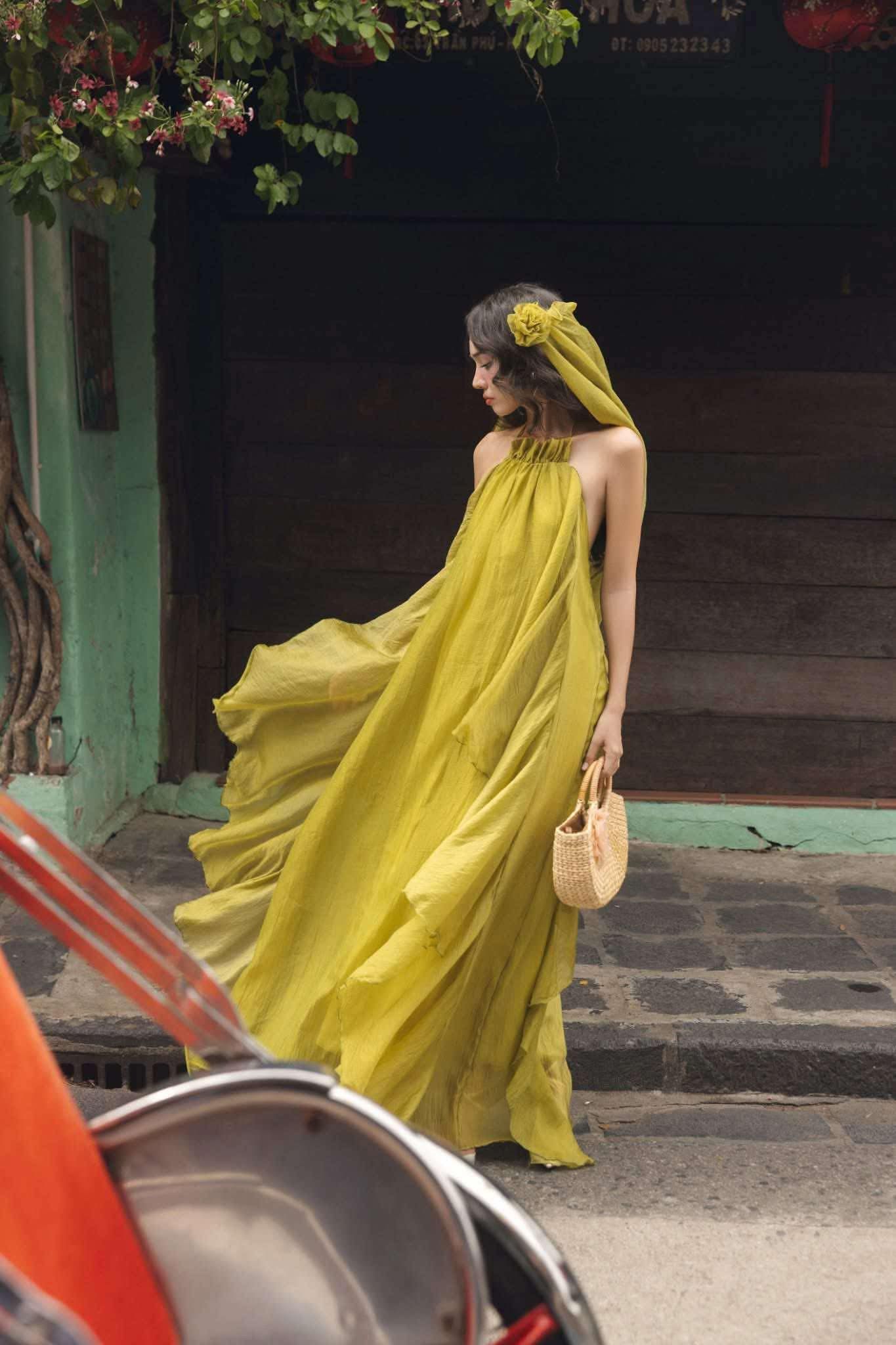  Váy xanh đi biển 