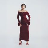  Váy đỏ trễ vai dài tay Laling 