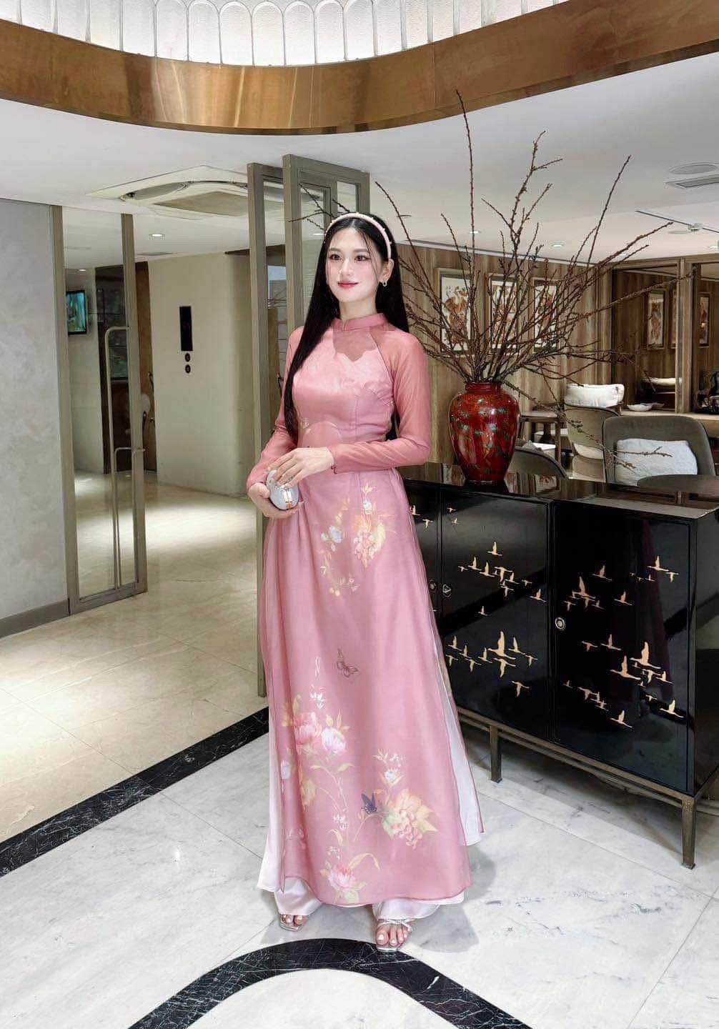  Áo dài lụa hồng Mita Boutique 