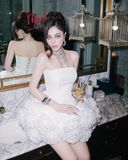  Váy ngắn hoa hồng trắng Mael Feme 