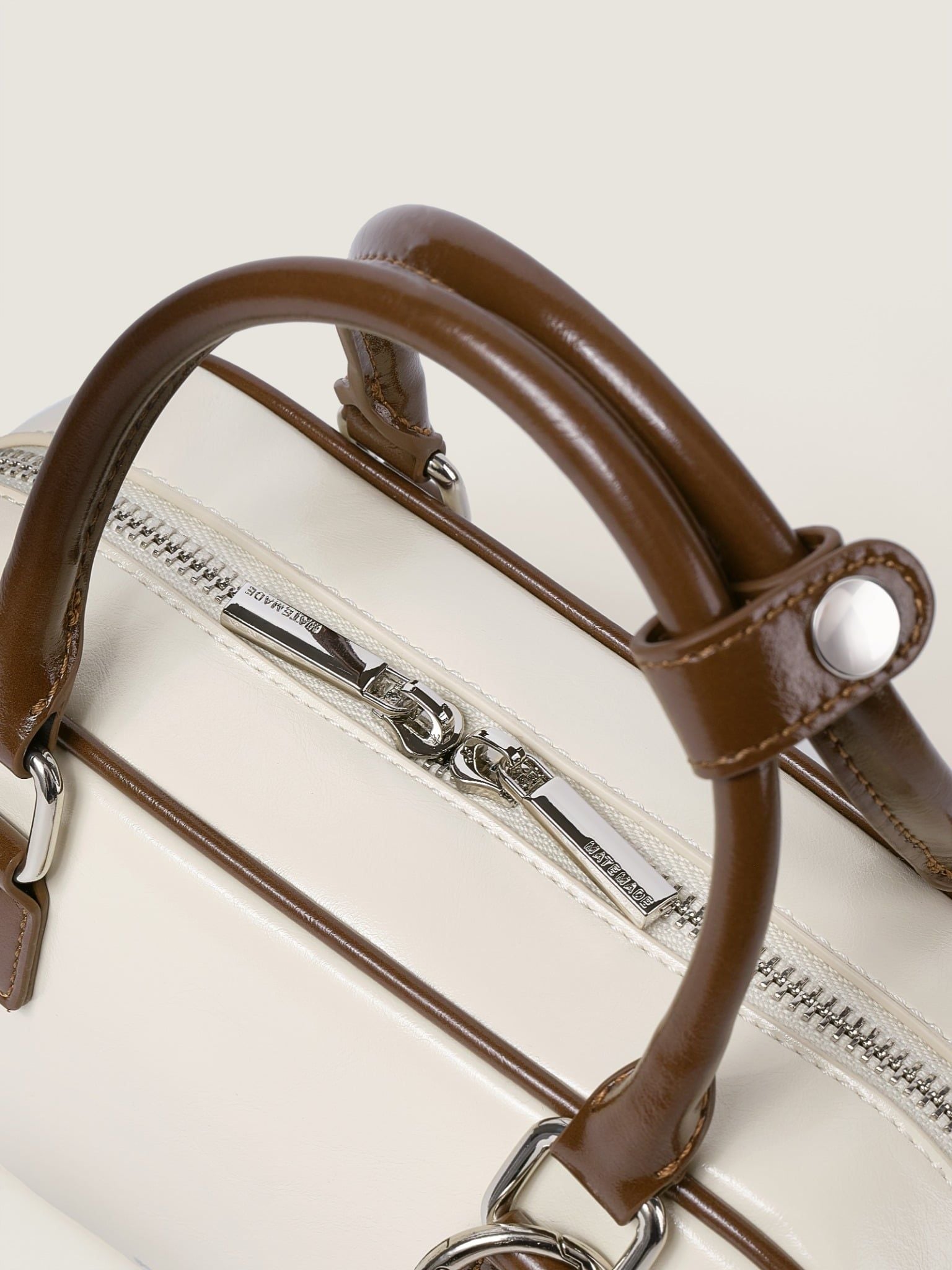  TXT Luna Chữ Nhật Dáng Ngắn Sz 22 _ AWH 