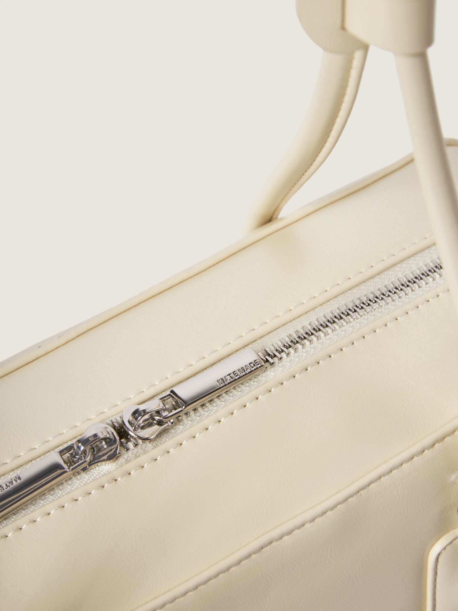  BTS - TOT BUDDY Tote Quai Tròn Sz 37 