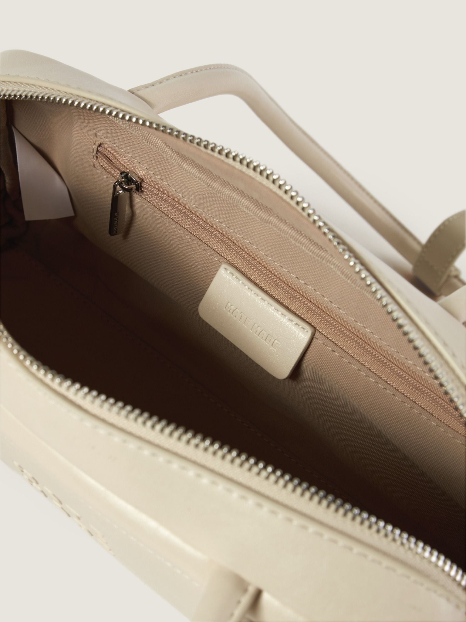  TDV Charm Chữ Mocha Bag Sz 29 