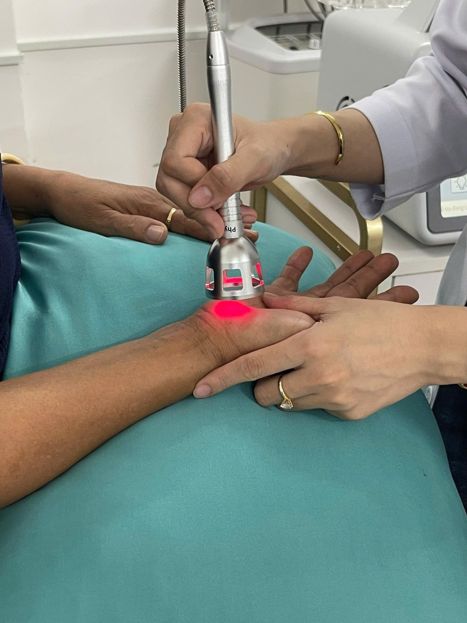  Trị Liệu Laser Công Suất Cao 