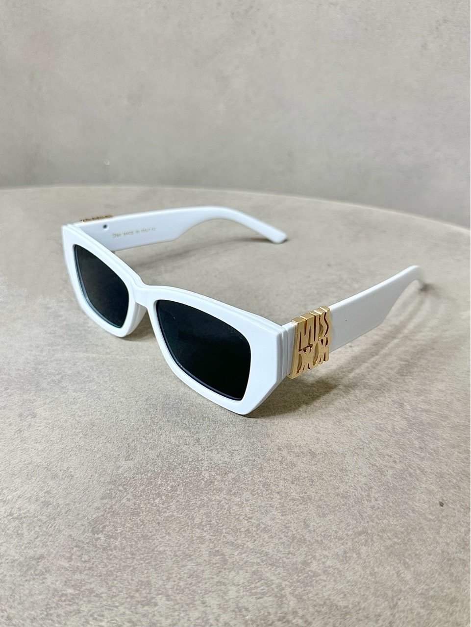  K23 - PK83 KÍNH TRẮNG 