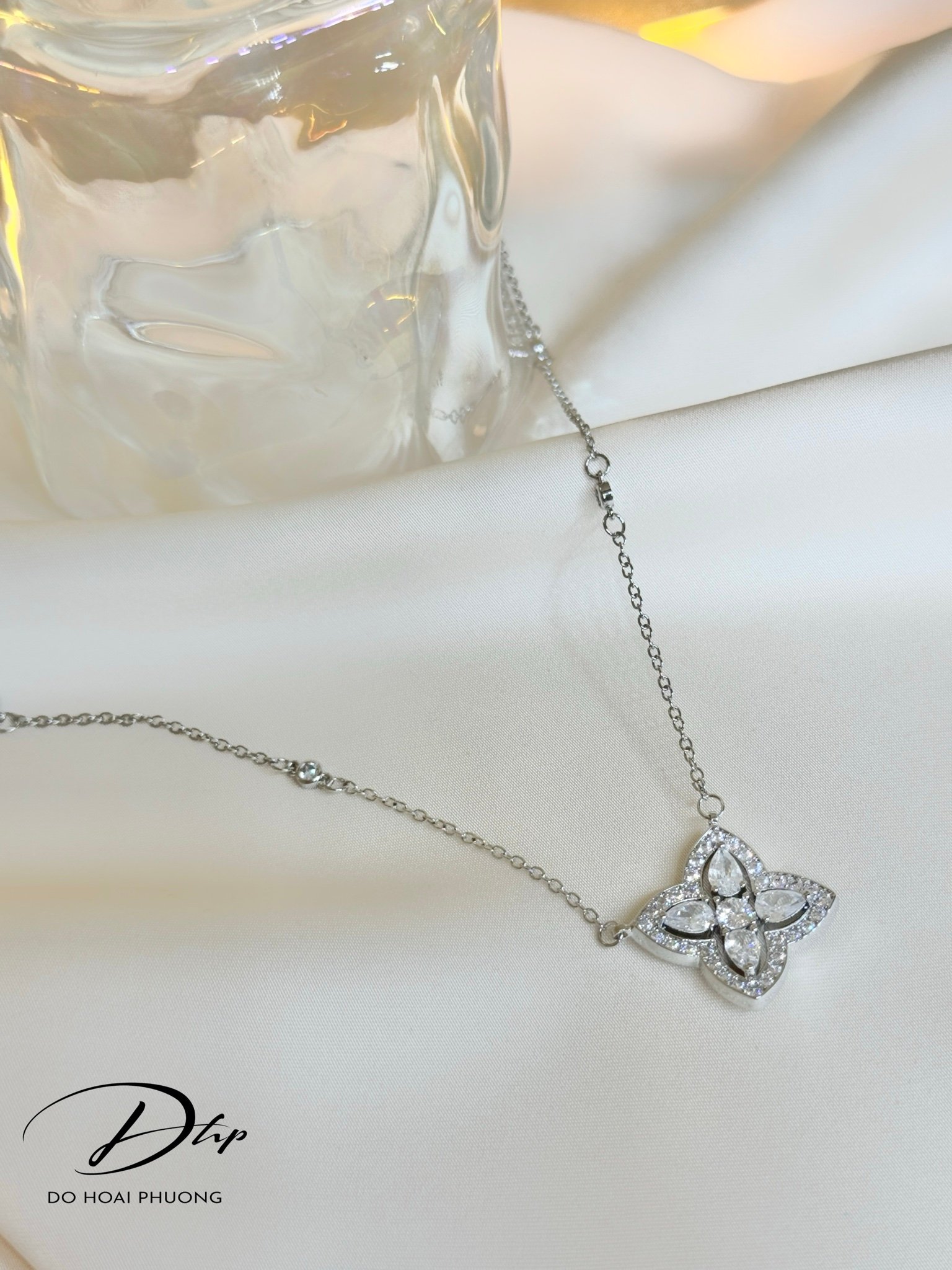  W24 - PKH -  5043 - B 