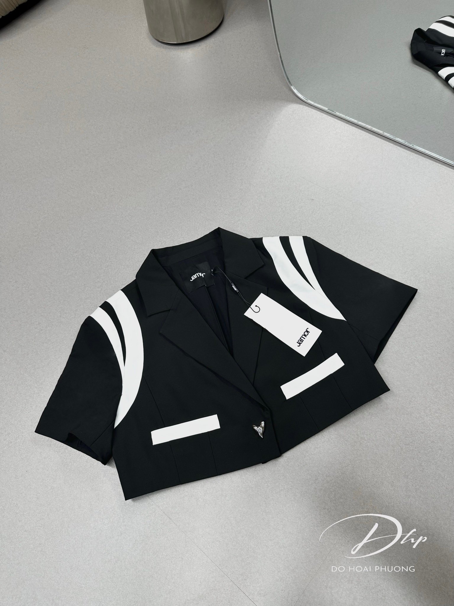  D22 - LL01 - 0077 ĐEN 