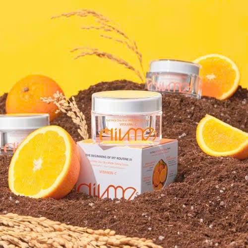  M11 - Kem Dưỡng Trắng Sáng Da Divme Bổ Sung Vitamin C, Niacinamide 5% 50ml 