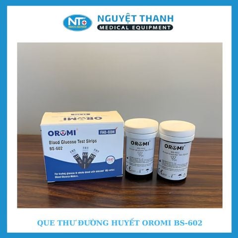 Que thử đường huyết Oromi BS-602 ( Lọ 25 que + 25 kim )