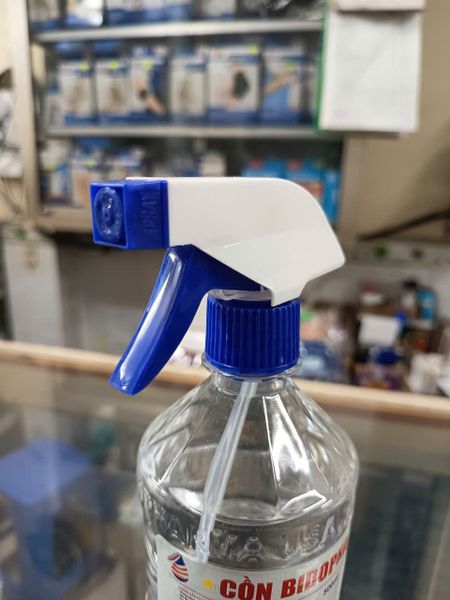 Cồn 70 độ chai 1 lít Bidopha Vòi Xịt