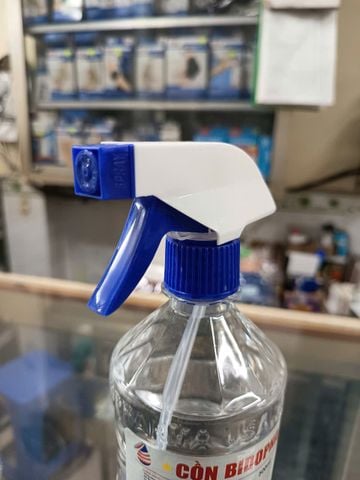 Cồn 70 độ chai 1 lít Bidopha Vòi Xịt