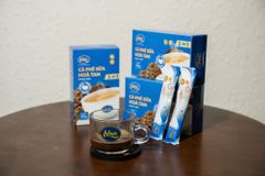 Cà Phê Hòa Tan 3in1 Hộp 170g ( New 10 gói x 17g)