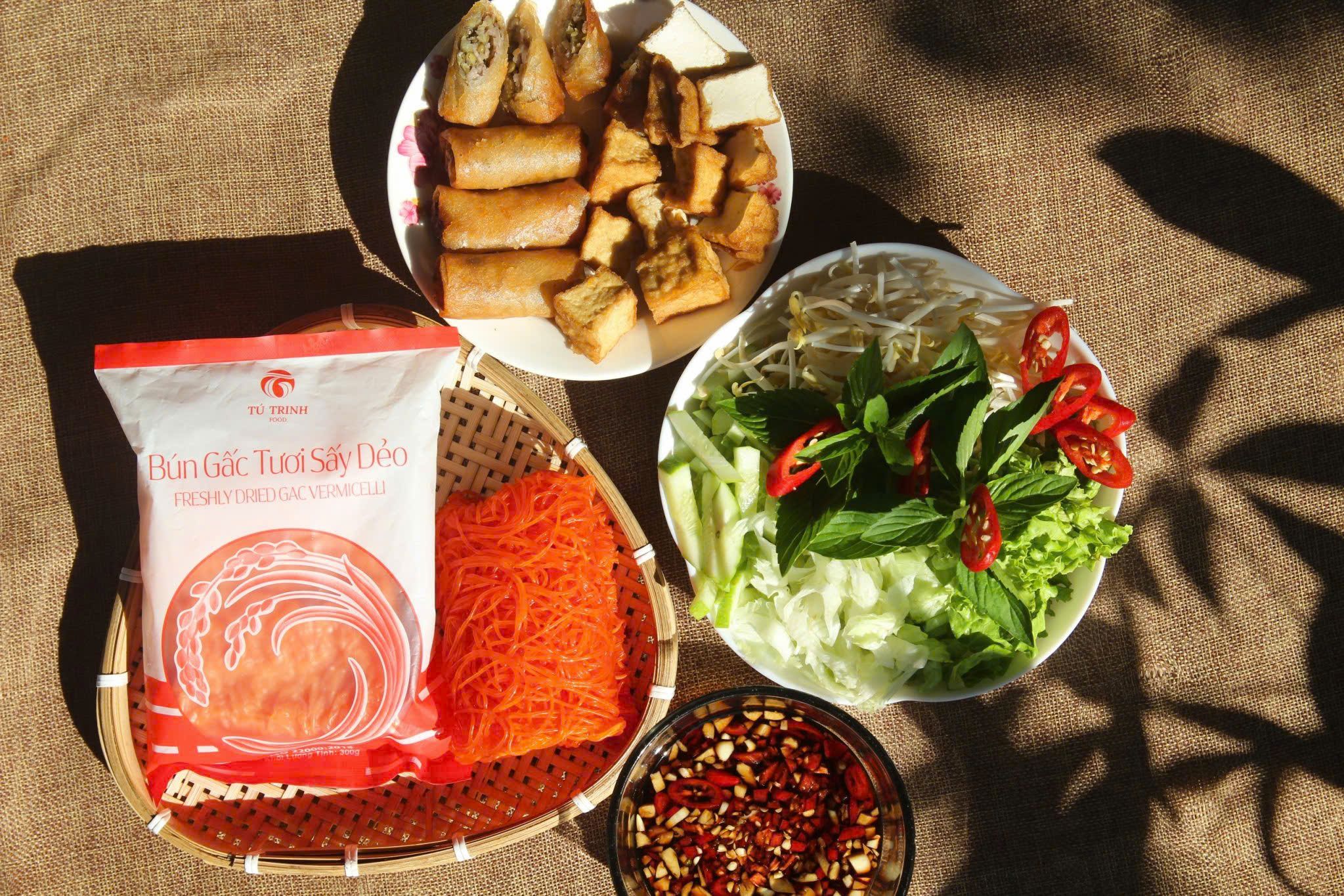  Bún gấc tươi sấy dẻo 