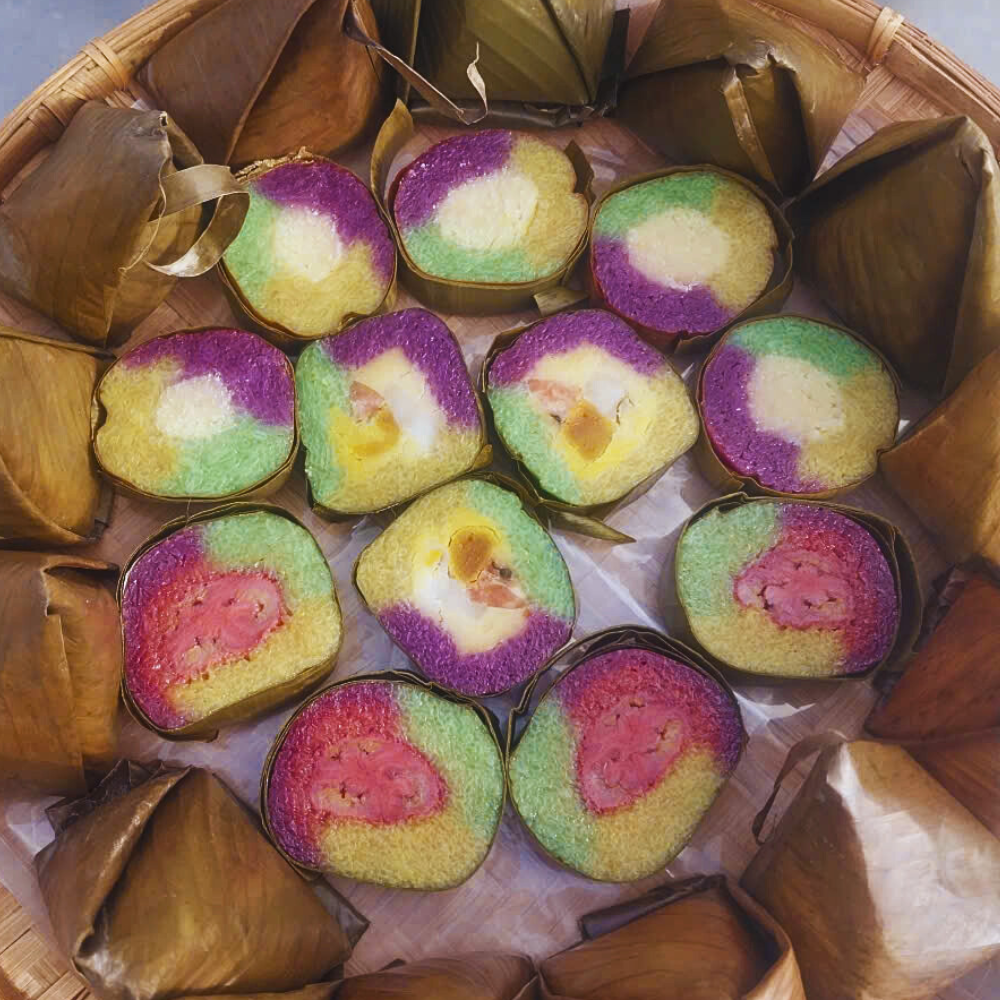Bánh tét nhân chuối Lệ Quyên